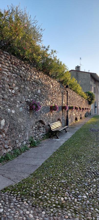 Apartamento Antica Dimora San Felice del Benaco Exterior foto