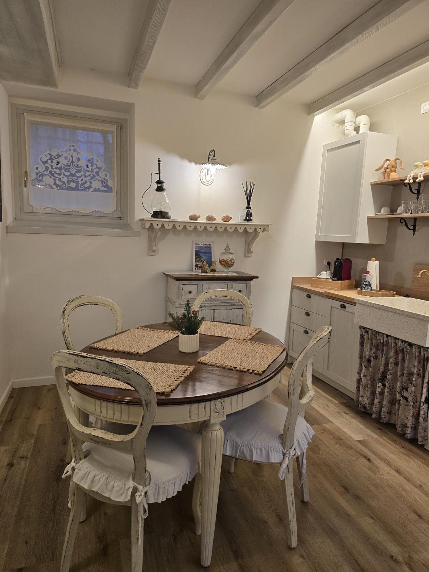 Apartamento Antica Dimora San Felice del Benaco Exterior foto